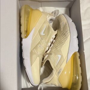 Nike Women's Air Max 270
